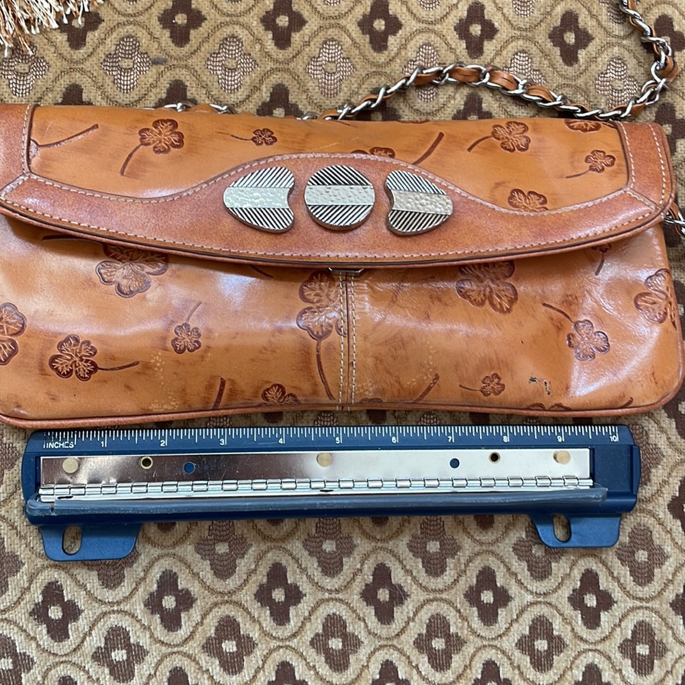 Designer Leather Purse - Picture 6 of 8